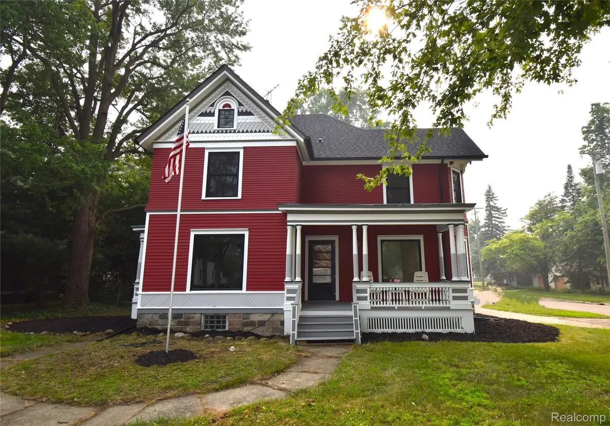 45669 Cass Avenue, Utica, MI 48317 - #1