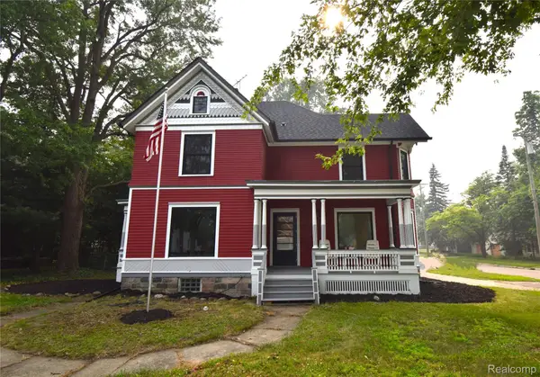 45669 Cass Avenue, Utica, MI 48317