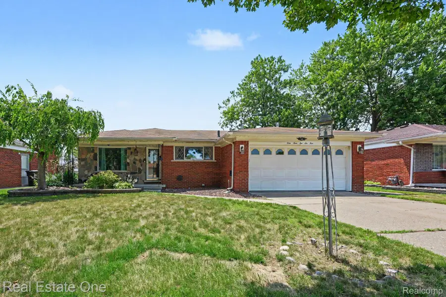 14265 Dundee Street, Riverview, MI 48193 - #2