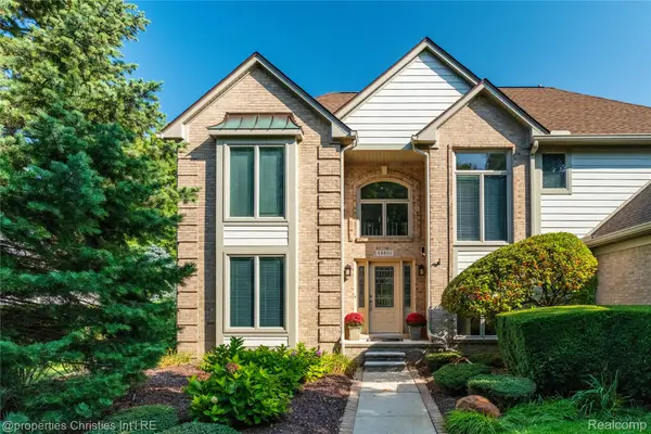 48806 Thornbury Drive, Novi, MI 48374