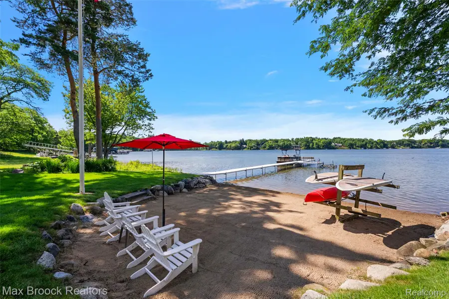4875 Old Orchard Trail, Orchard Lake Village, MI 48324 - #3