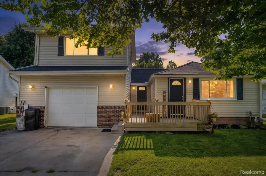 108 Carolina Avenue, Marysville, MI 48040 - #2