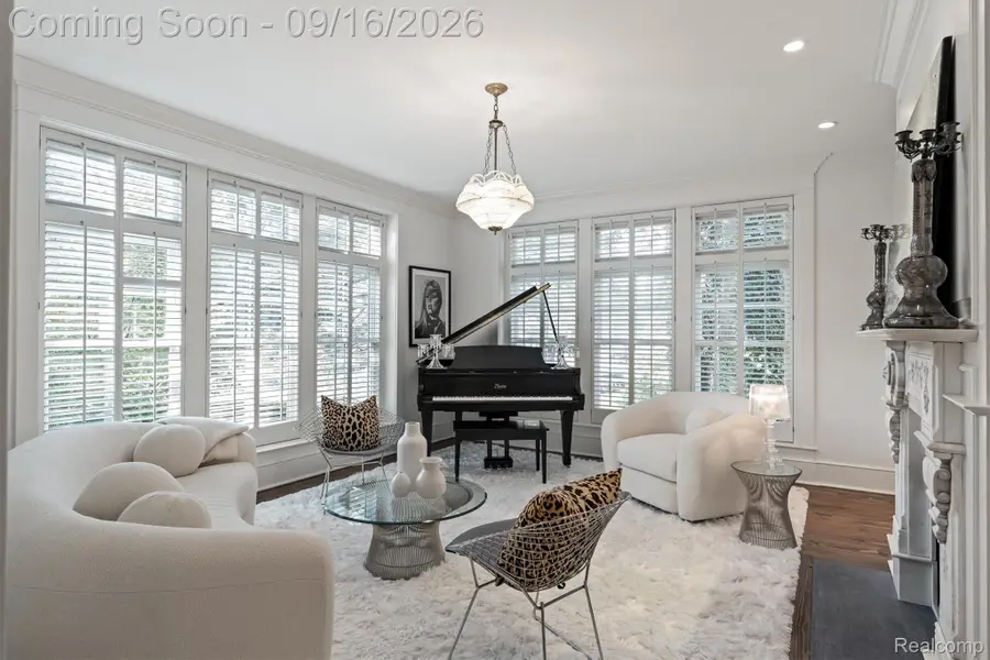 945 Henrietta Street, Birmingham, MI 48009 - #3