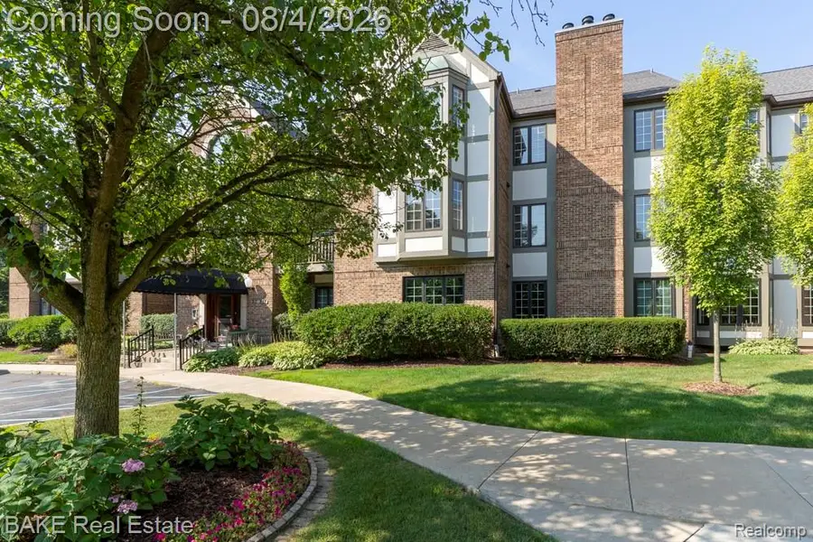 811 Deer Court, Plymouth, MI 48170 - #3