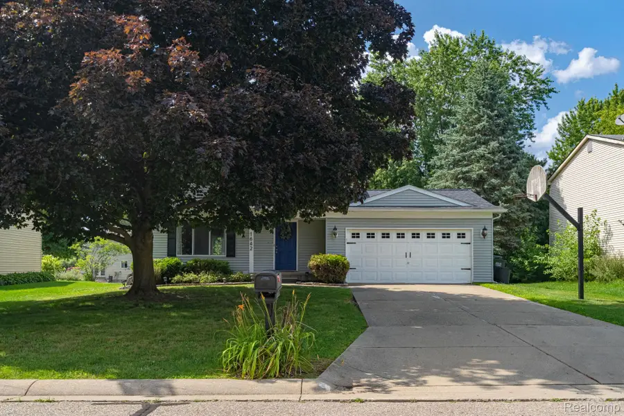 1642 Dancer Drive, Rochester Hills, MI 48307 - #2