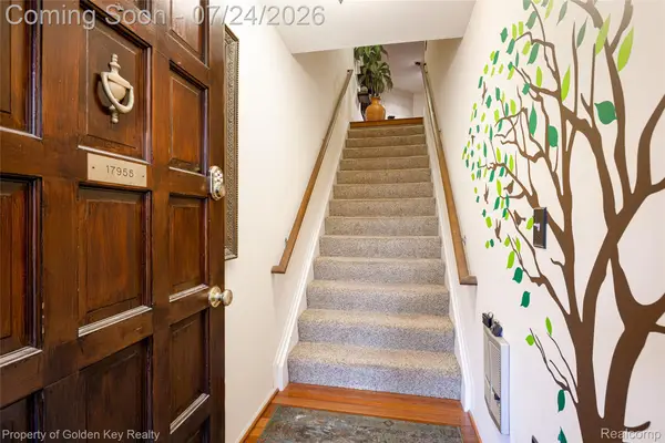 17955 University Park Drive, Livonia, MI 48152