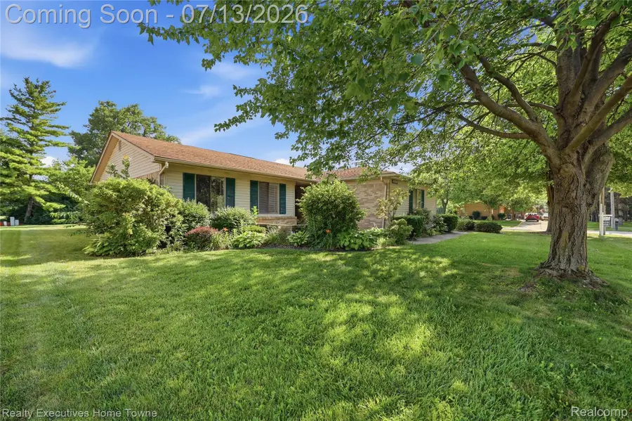 5281 Shruboak Drive, Sterling Heights, MI 48310 - #2