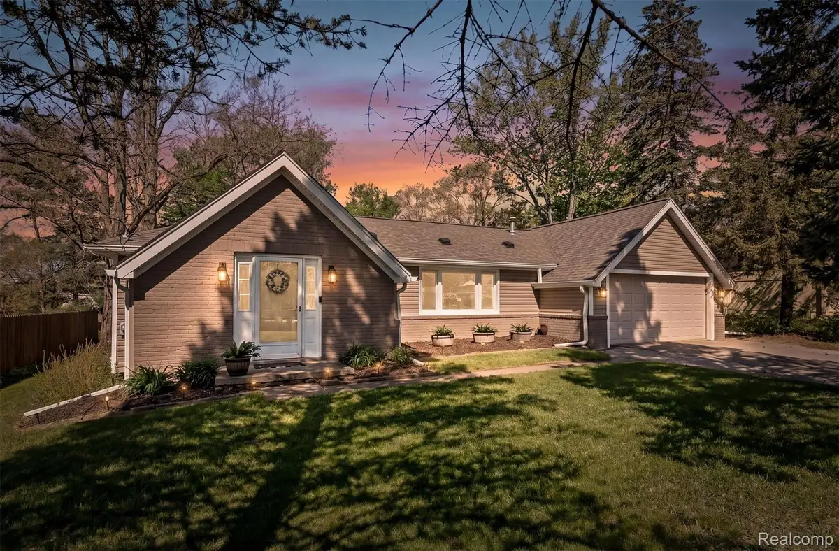 3525 Buss Drive, Commerce, MI 48390 - #1