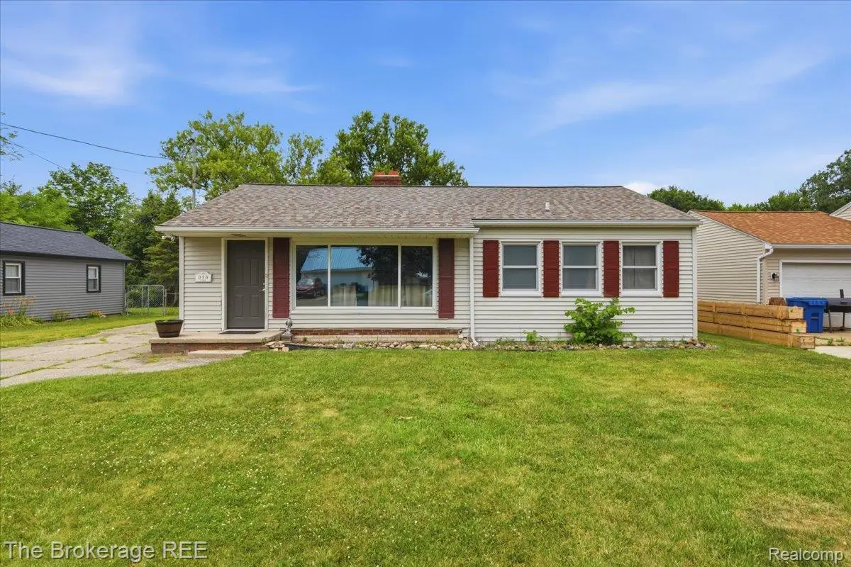 315 E Hill Street, Davison, MI 48423 - #1