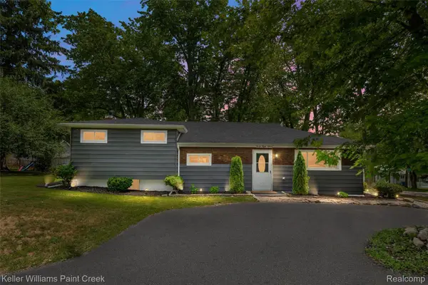 3815 Edgecrest Street, WestBloomfield, MI 48324