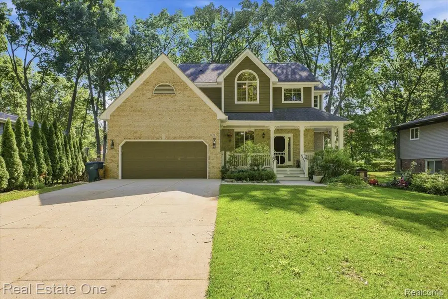 2475 Horace Street, West Bloomfield, MI 48324 - #2
