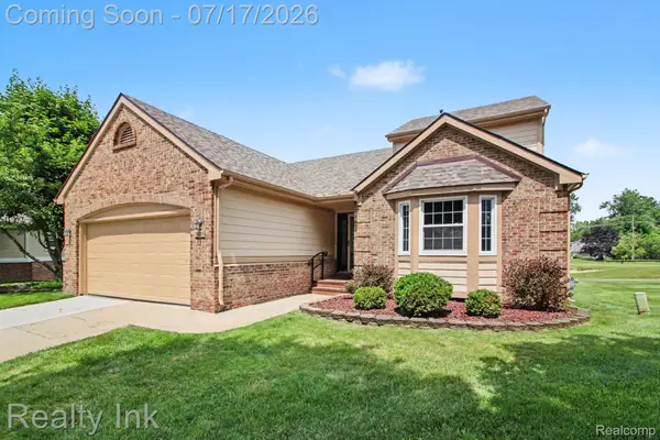 31223 Barrington Drive, Novi, MI 48377