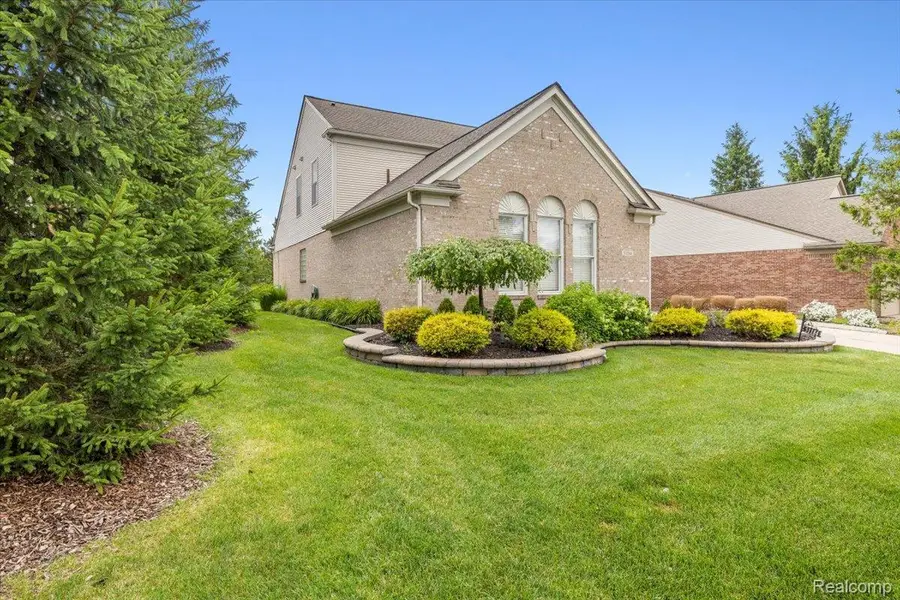 51184 Northview, Plymouth, MI 48170 - #2