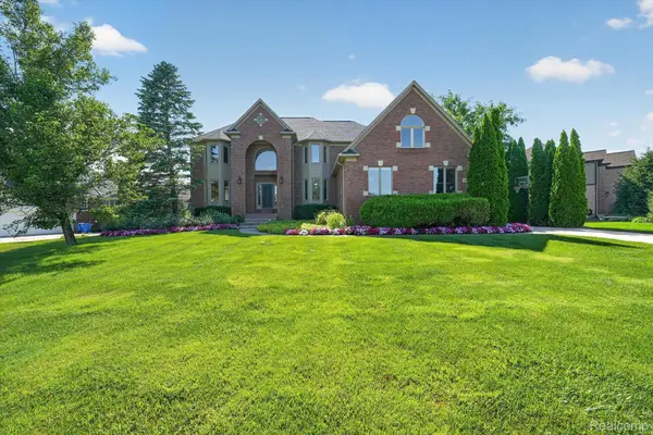 3804 Elk Drive, Rochester, MI 48306
