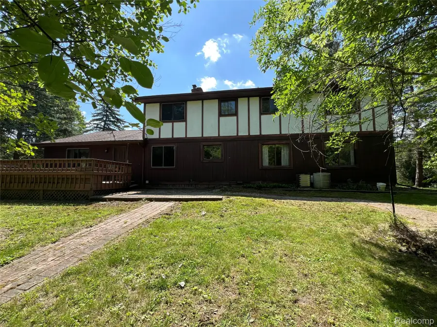 1250 Club Drive, Bloomfield, MI 48302 - #3