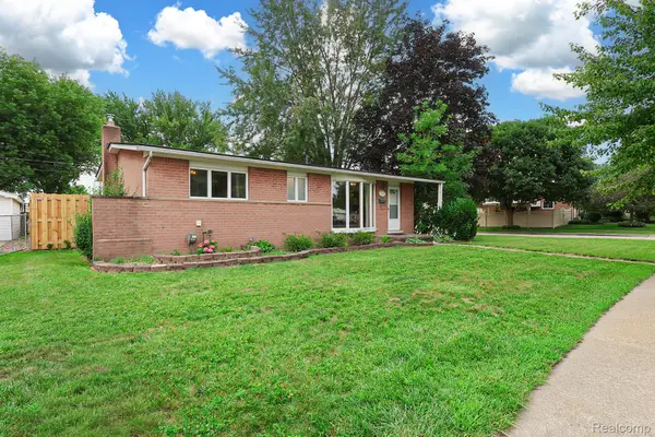 31141 Gladys Avenue, Westland, MI 48185