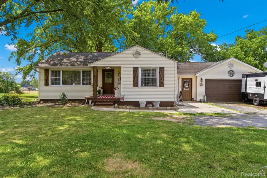 8403 Miller Road, Swartz Creek, MI 48473 - #3