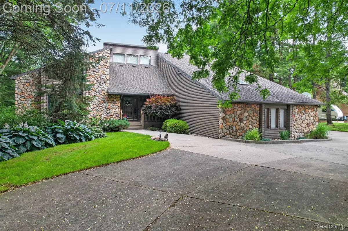 7772 Athlone Drive, Brighton, MI 48116 - #1