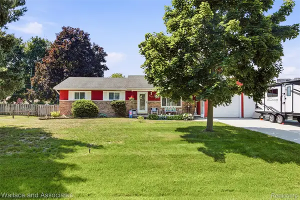 3227 N Shoreview Drive, FortGratiot, MI 48059