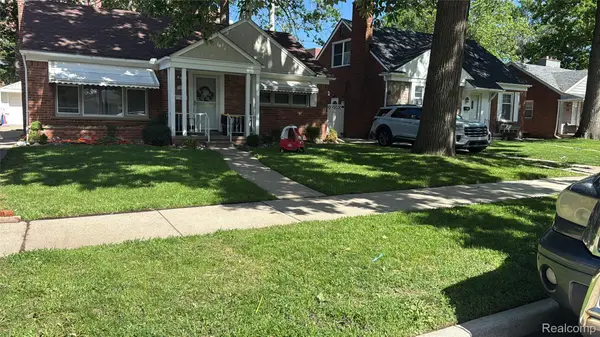 1500 Sherwood Court, Dearborn, MI 48124