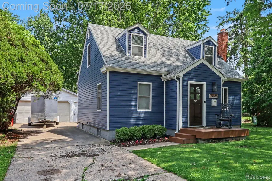 28304 Glasgow Street, Southfield, MI 48076 - #2