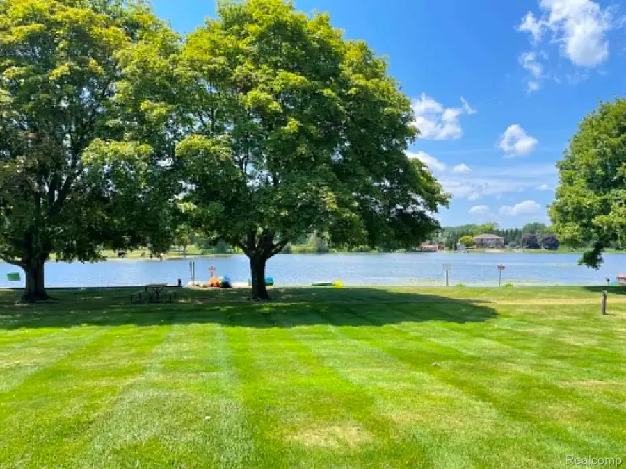 26965 Milford Road #38, Lyon, MI 48178 - #2