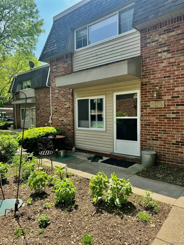511 Longshore Drive, AnnArbor, MI 48105