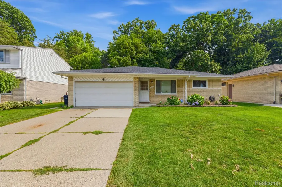 14630 Rice Drive, Sterling Heights, MI 48313 - #2