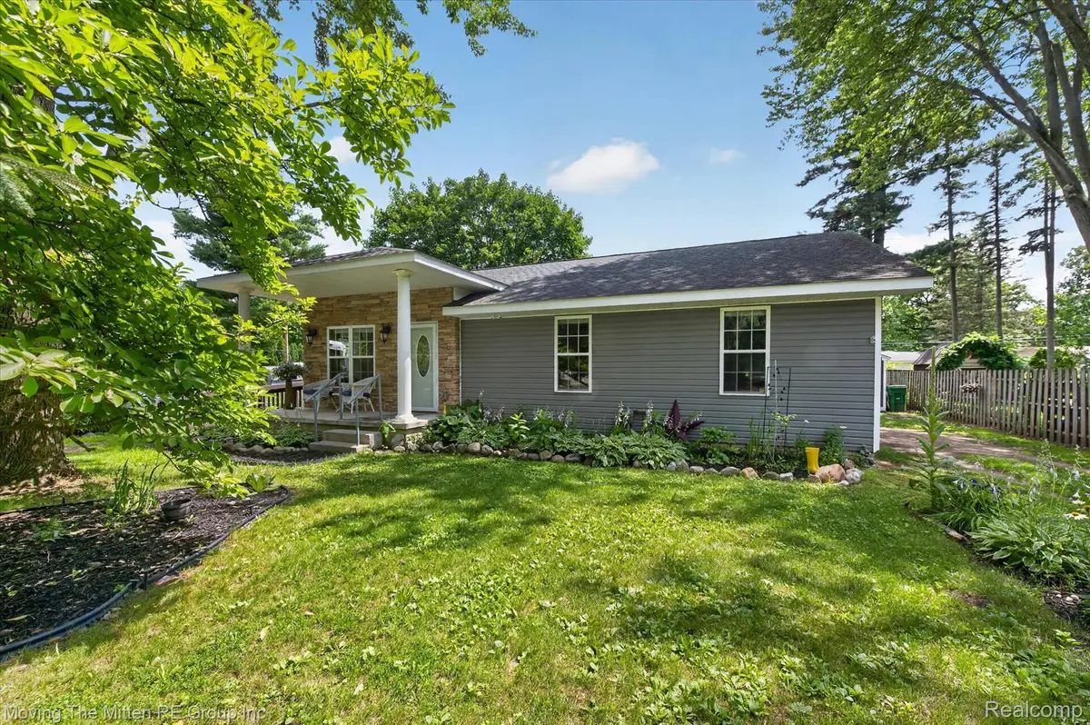 744 S Park Street, Highland, MI 48356 - #1