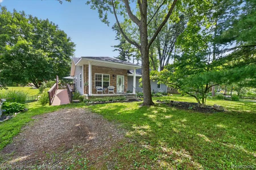 744 S Park Street, Highland, MI 48356 - #3