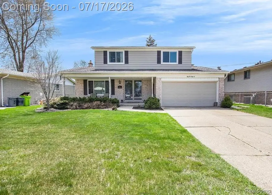5256 Dickson Drive, Sterling Heights, MI 48310 - #2