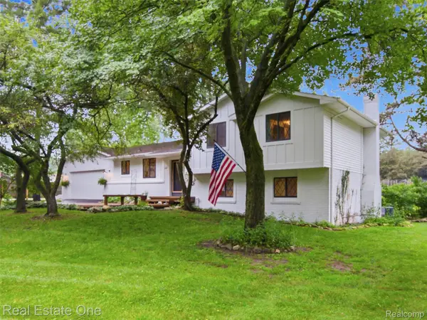 3206 Allen Road, Ortonville, MI 48462