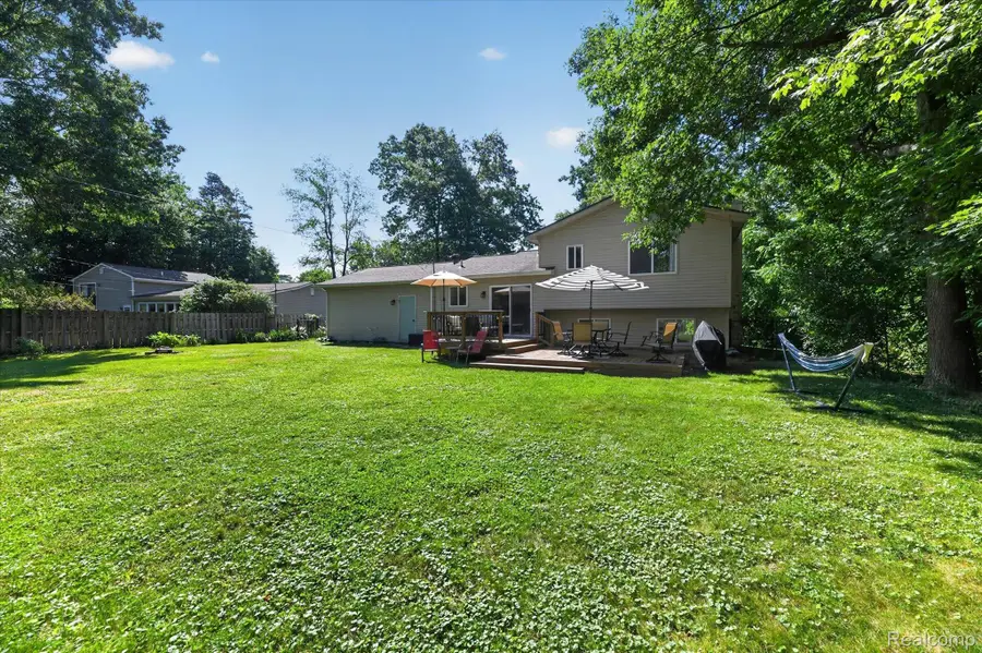 554 Bluewater Drive, Holly, MI 48442 - #3