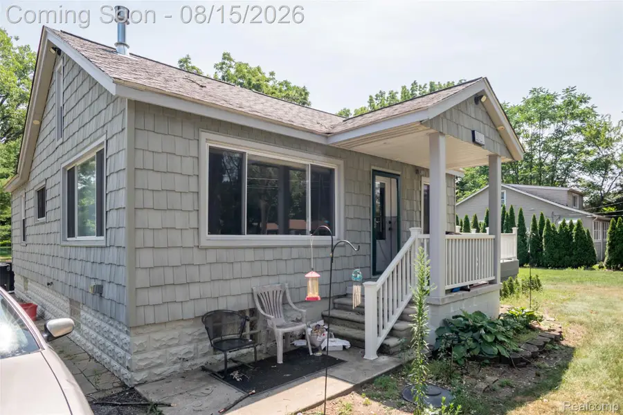 20320 Shadyside Street, Livonia, MI 48152 - #2