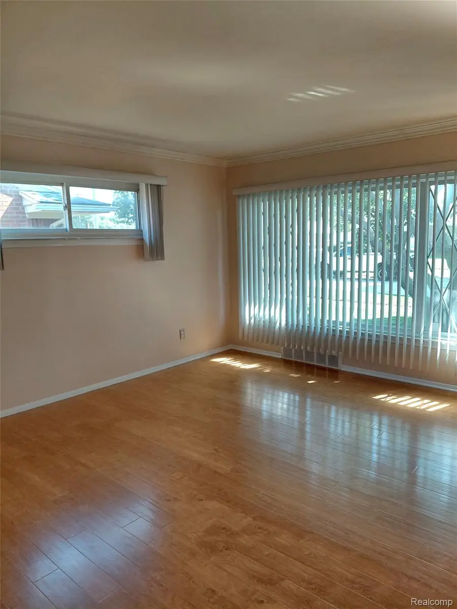 130 Shotka Street, Westland, MI 48186 - #3