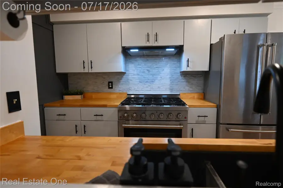 256 1st Street, Rochester, MI 48307 - #2