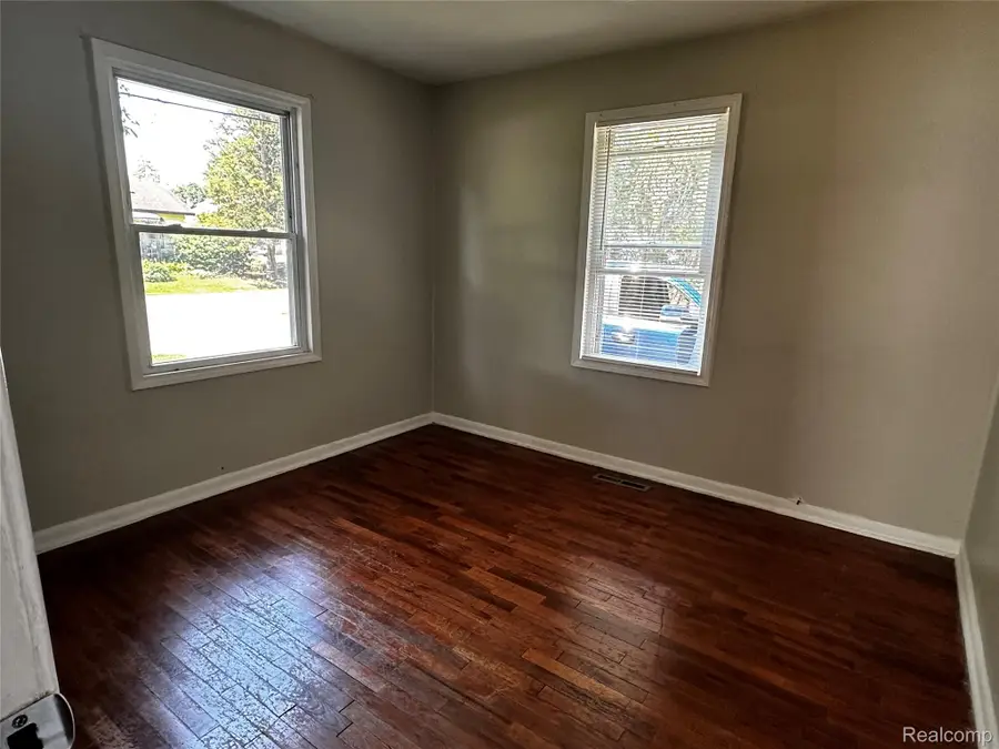 1233 Allen Street, Burton, MI 48529 - #3