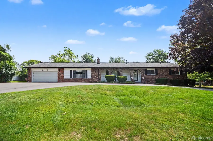 24730 Creekside Drive, Farmington, MI 48336 - #2