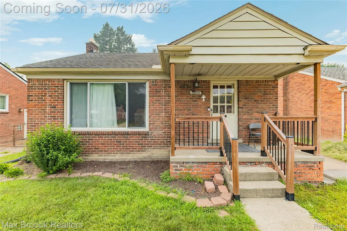 23531 Scotia Road, Oak Park, MI 48237 - #1