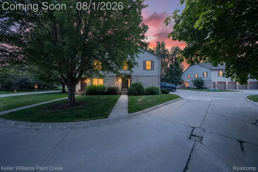35108 N Bay Circle, Harrison Township, MI 48045 - #2