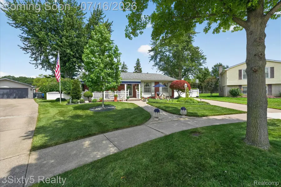 22386 Donnelly Court, Riverview, MI 48193 - #2