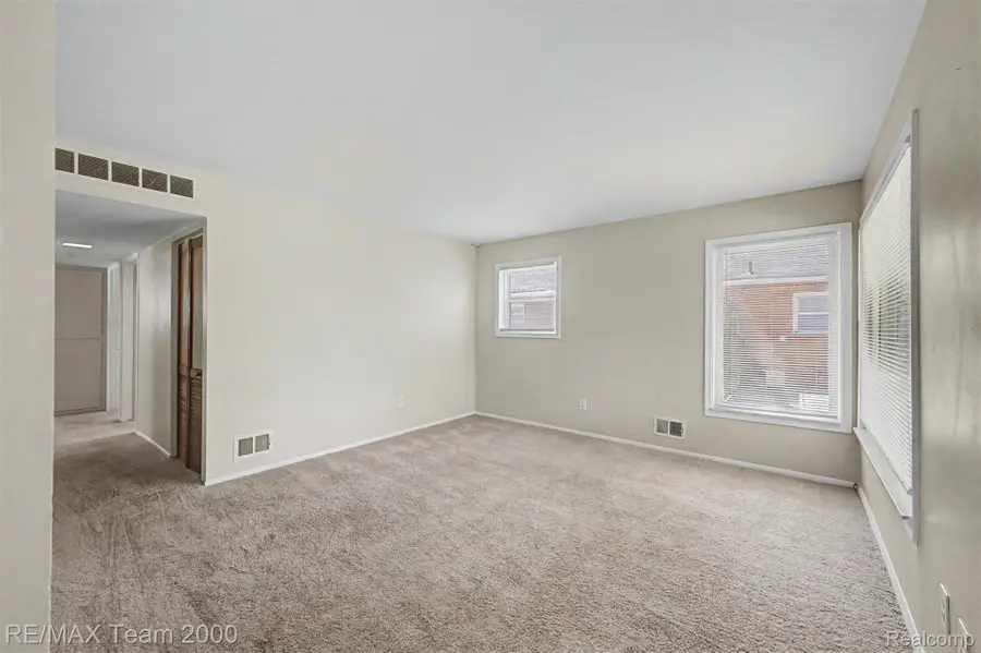 4947 Roosevelt Boulevard, Dearborn Heights, MI 48125 - #3