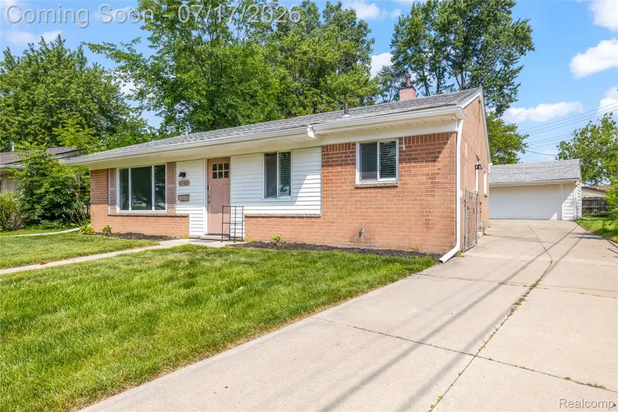 8385 Hillcrest Boulevard, Westland, MI 48185 - #2