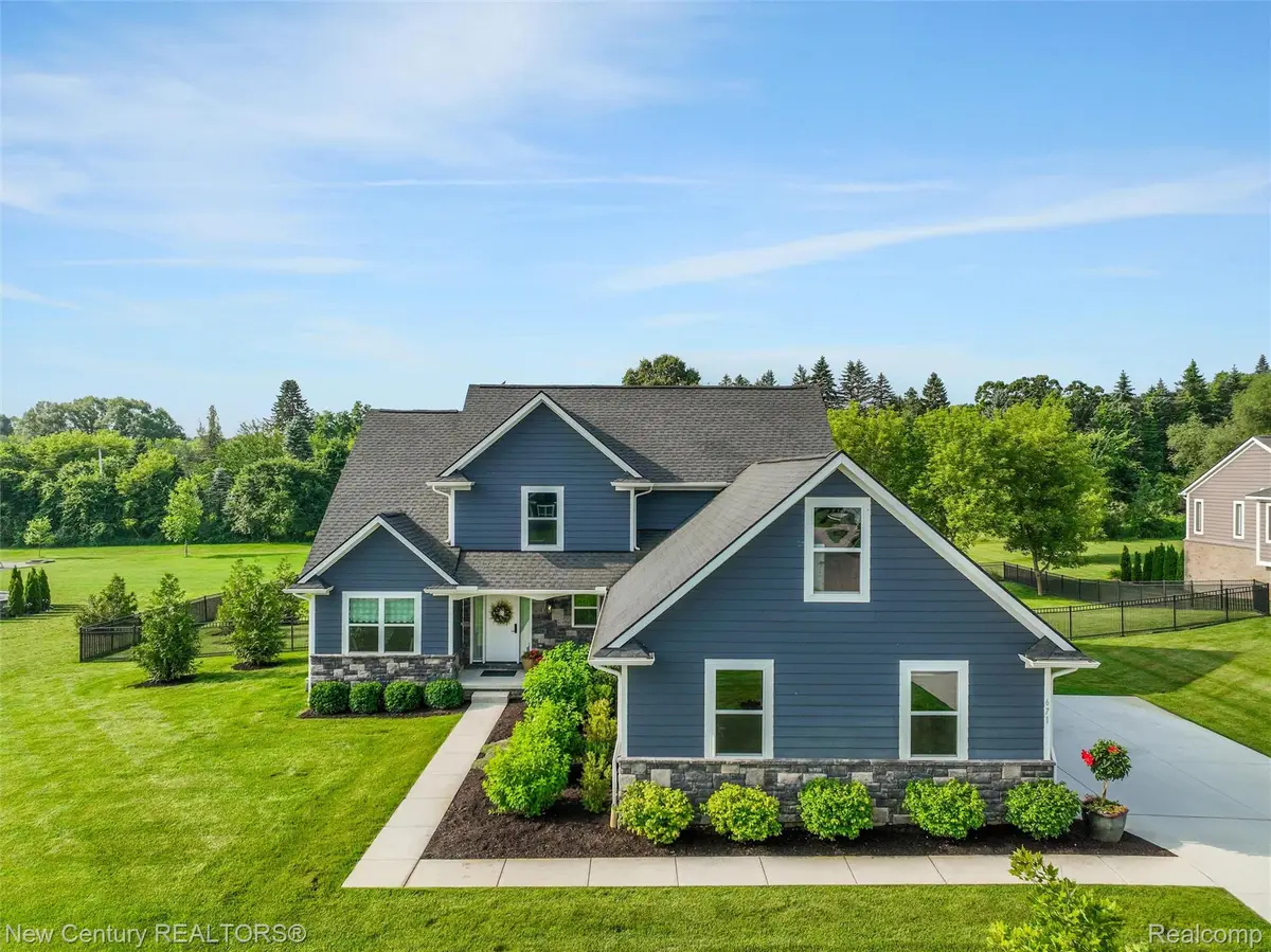 671 Braxwood Place, Milford, MI 48381 - #1