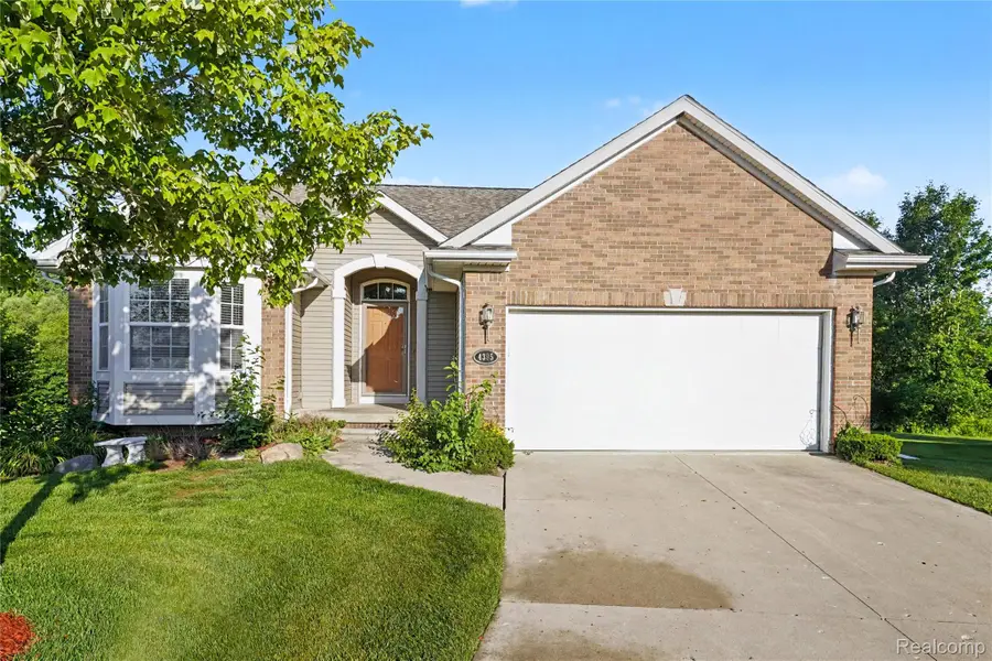 4395 Cross Creek Boulevard, Burton, MI 48509 - #2
