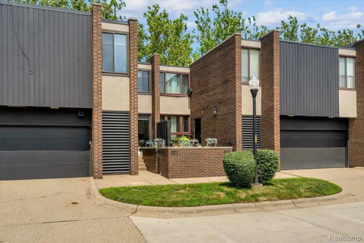 1243 Navarre Place, Detroit, MI 48207 - #1