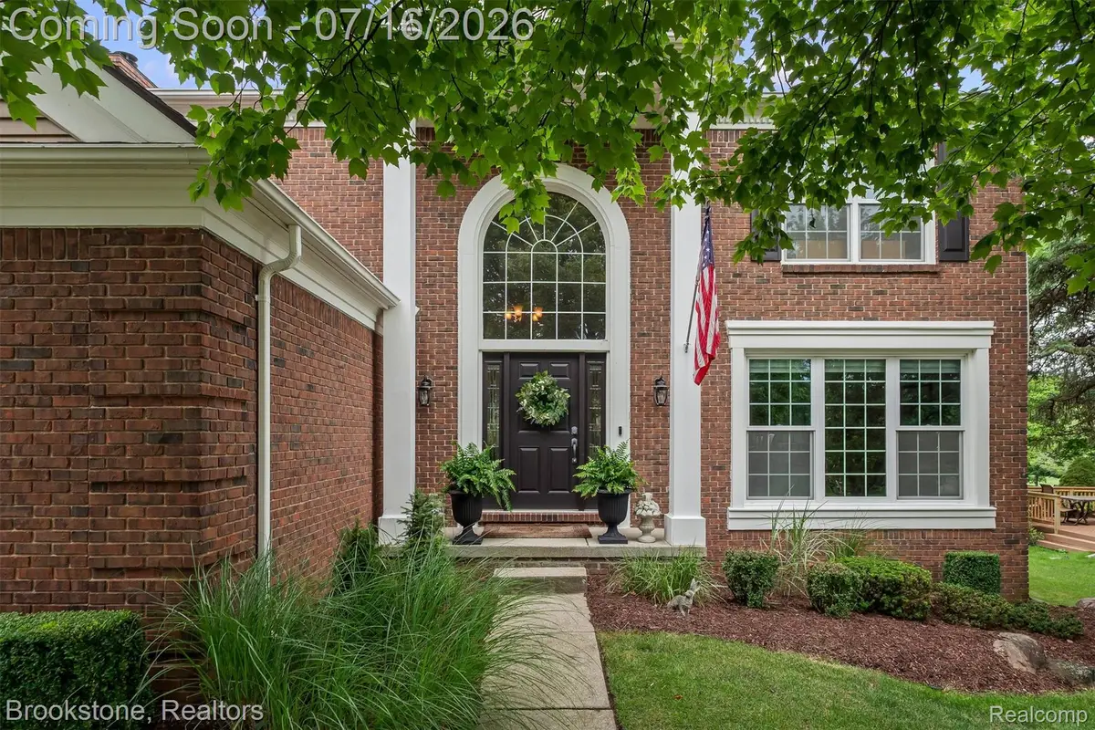 1694 Foresthill Drive, Rochester Hills, MI 48306 - #1