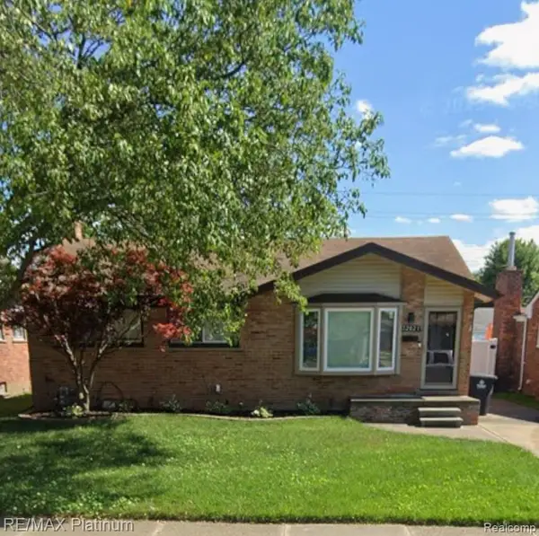 32021 Grandview Avenue, Westland, MI 48186