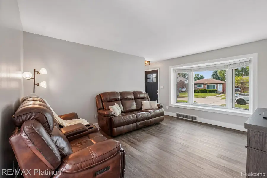 32021 Grandview Avenue, Westland, MI 48186 - #3