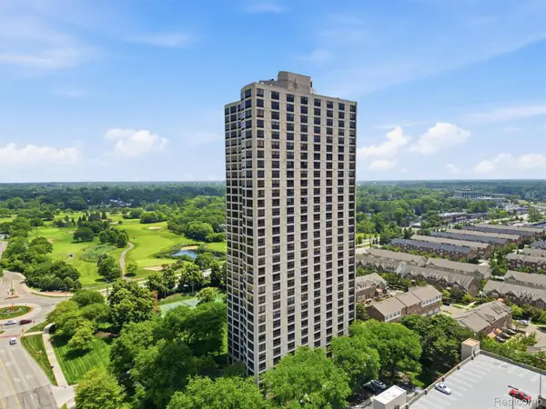 5000 Town Center, Southfield, MI 48075